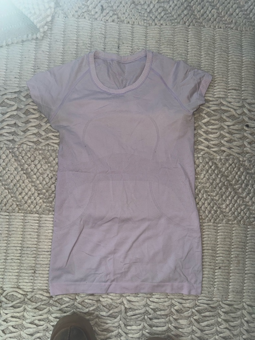 Lilac Swiftly tech lulu Short-Sleeve Women's Top
